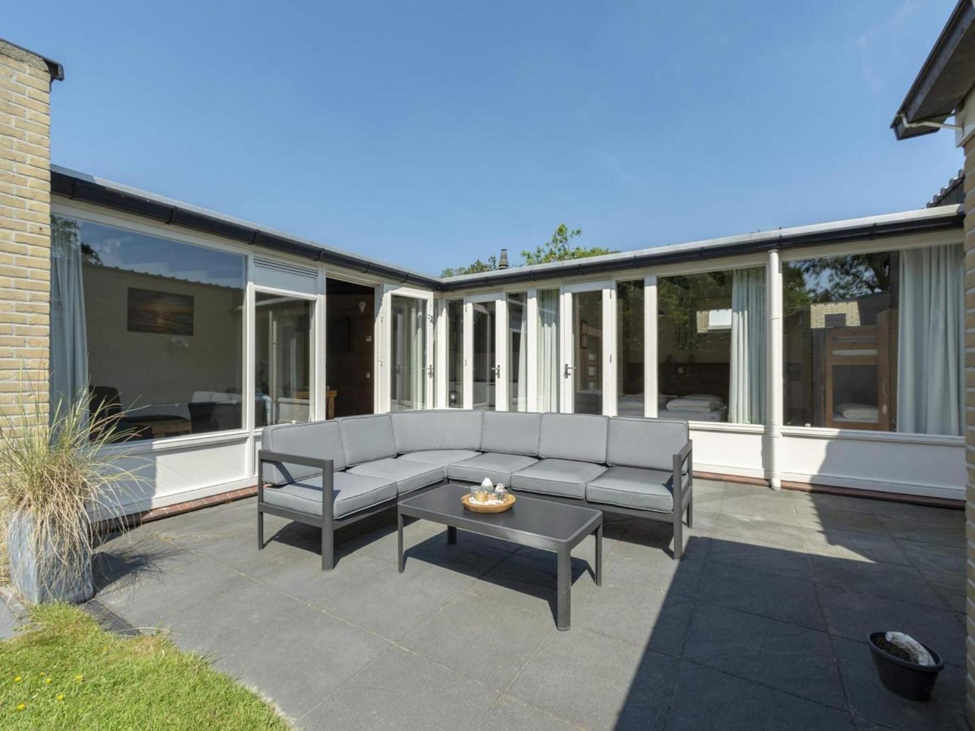 Contemporary Bungalow With Garden Sint Maartensvlotbrug Exteriör bild